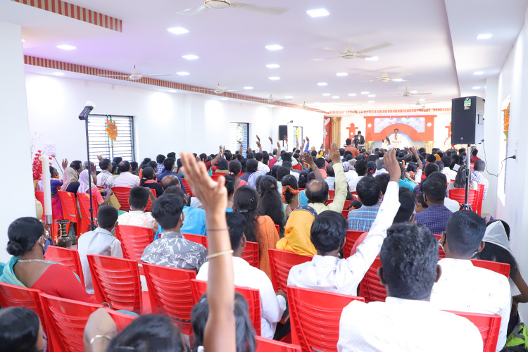 Bro Andrew Richard & Sis Hanna along with the well-wishers of Grace Ministry inaugurated the newly built Prayer centre in Bangalore, Karnataka on 4th April, on Easter Sunday 2021.